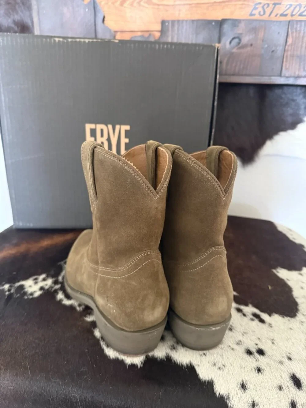 Frye - Billy Short Moss Suede - W9 ($298 MSRP)